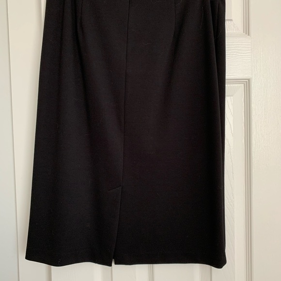 New Leslie Stuart Knee Length Skirt!  Christmas!! - Picture 2 of 4